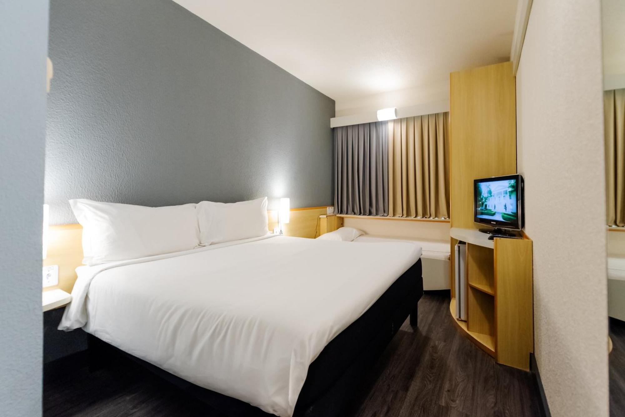 Ibis Criciuma Hotel Criciuma  Bagian luar foto