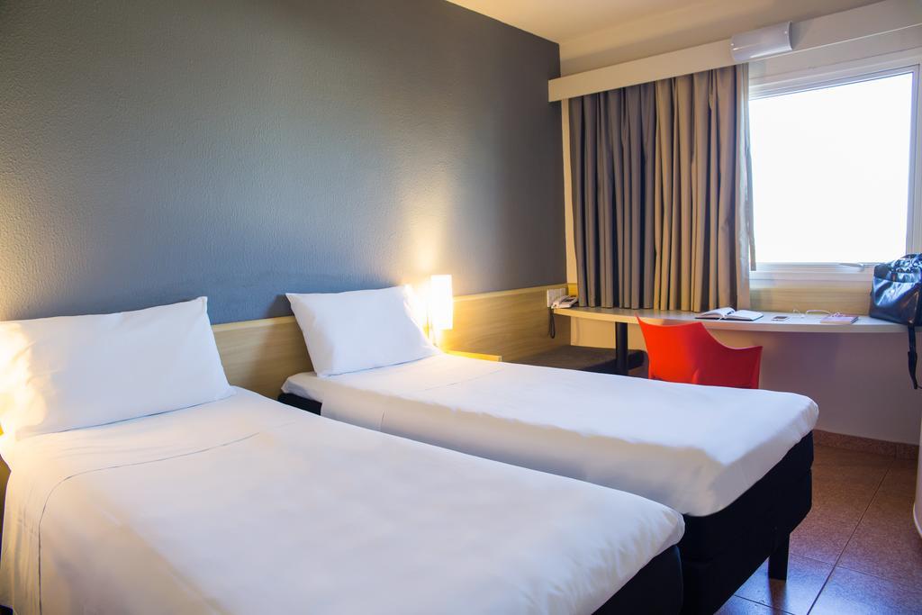 Ibis Criciuma Hotel Criciuma  Bagian luar foto